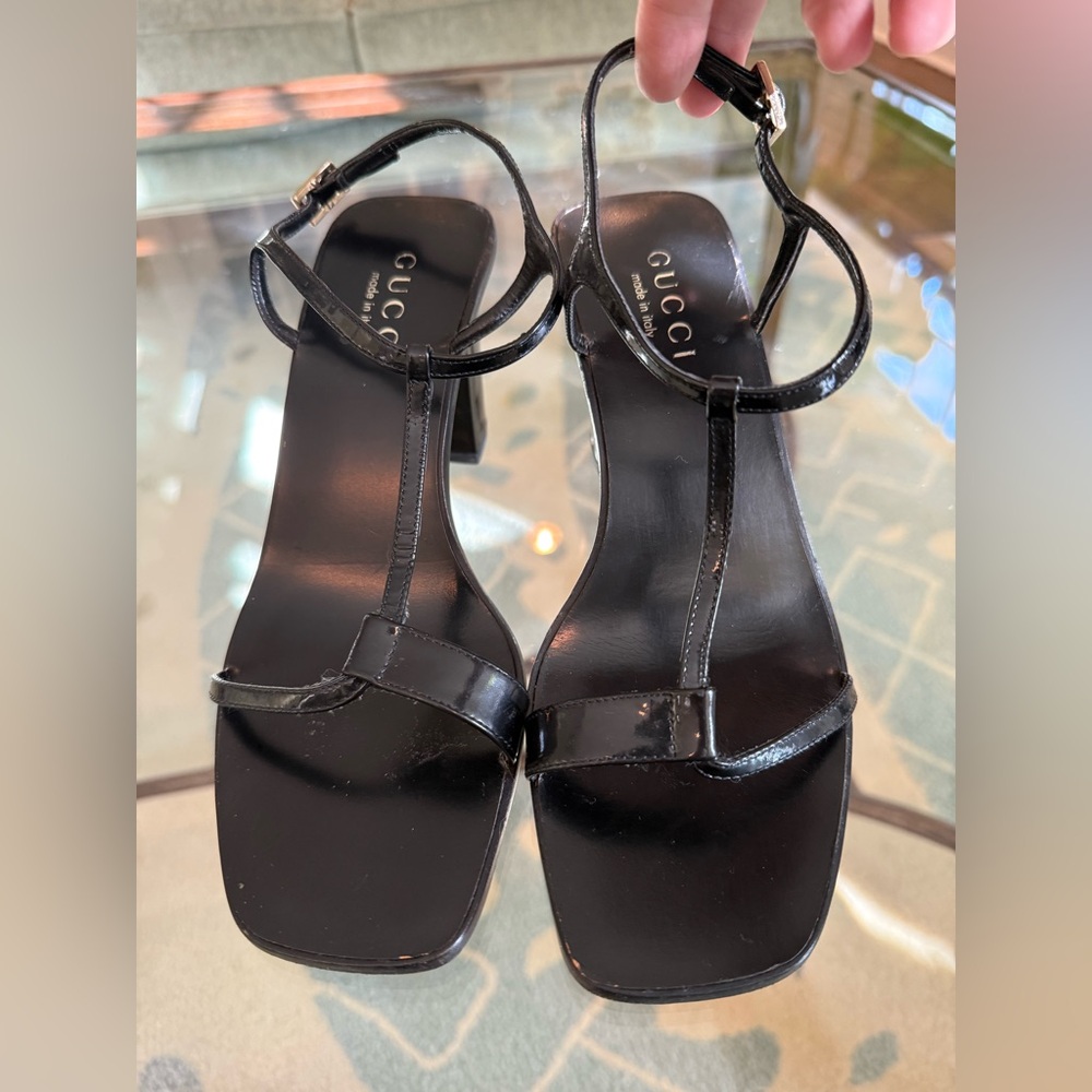 Vintage Gucci Vintage Black Patent T-Strap Block Heel | Size 6